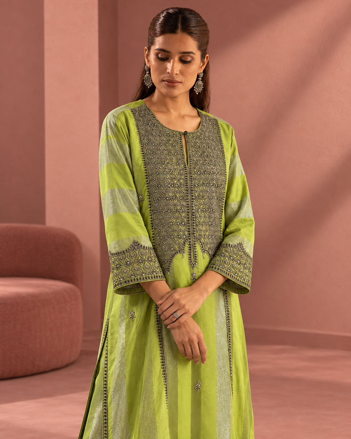 Lime & Silver-Striped Kurta Set — Product photo 3