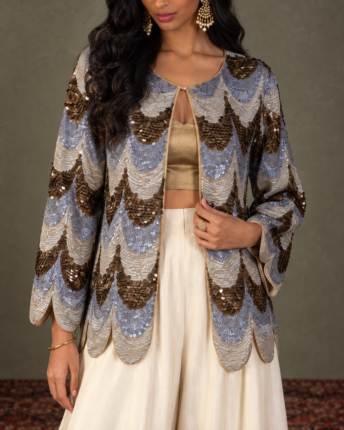 Silver-Blue & Bronze Scalloped Jacket Three-Piece Set — Product photo 5