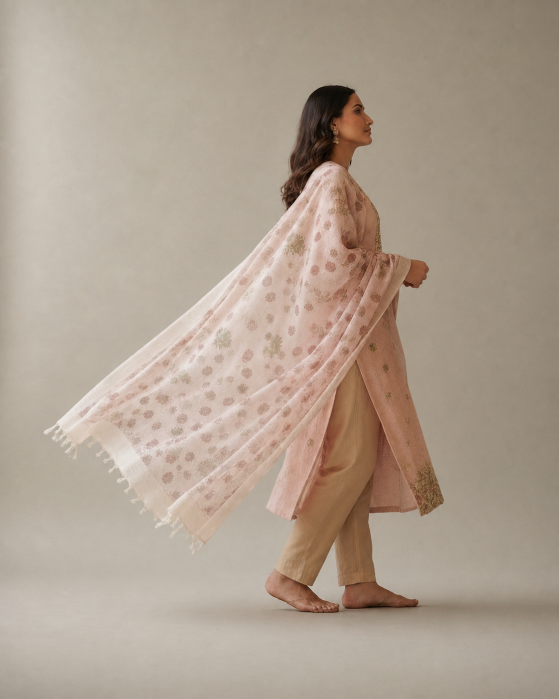 Gulabi Nazakat outfit catalogue view 4