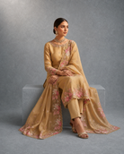 Zer-e-Mehr outfit catalogue view 4