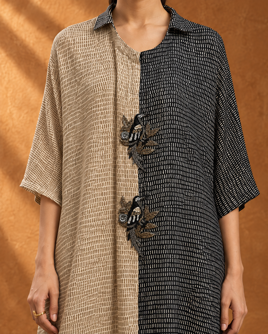 Black & Ivory Bird-Motif Kurta Set — Product photo 5
