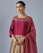 Wine & Gold Floral-Yoke Kurta Set — Product photo 3