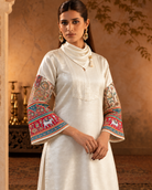 Ivory Kashmiri-Embroidery Kurta Set — Product photo 4