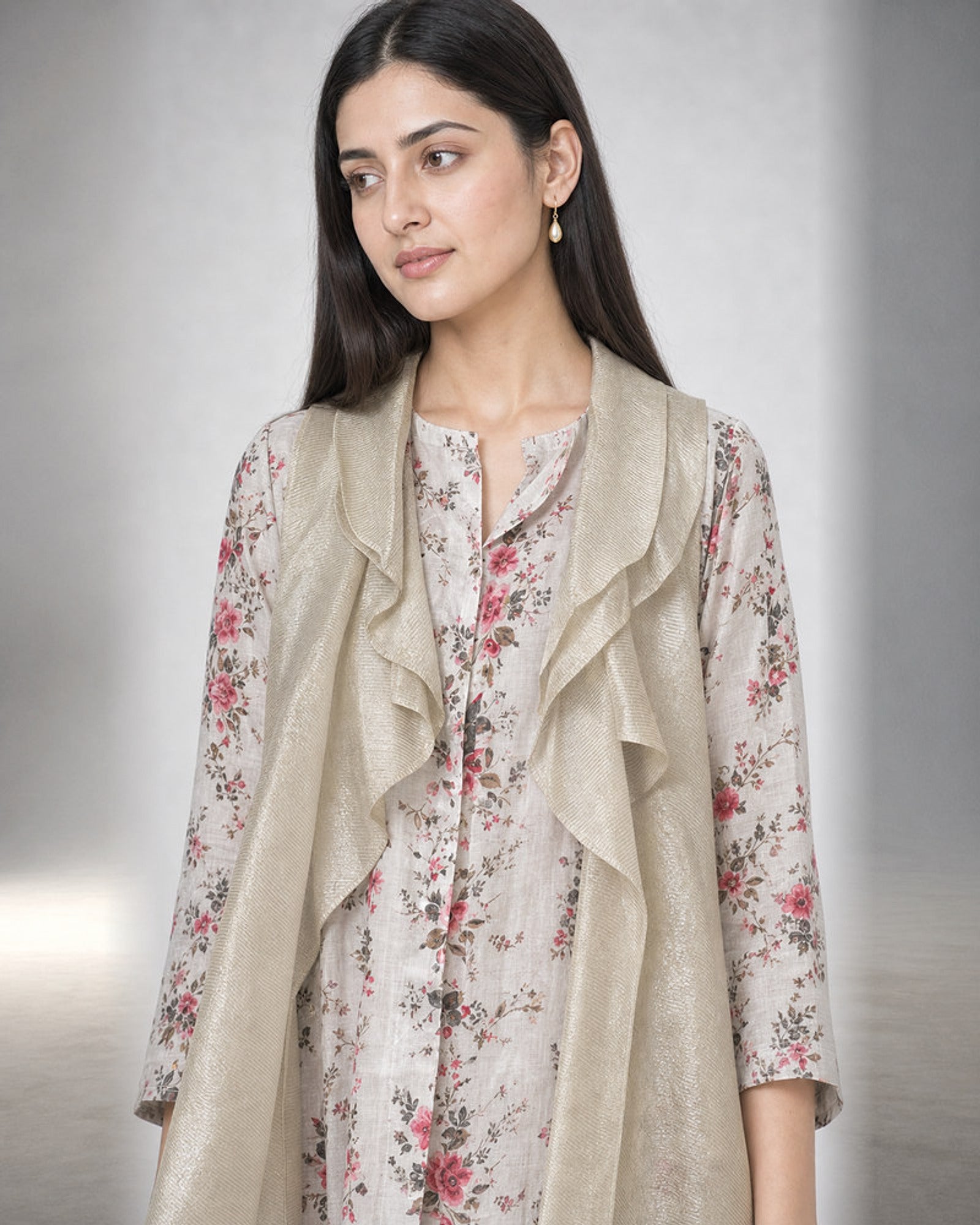 Varnika: Floral Khadi Kurta & Golden Tissue Shrug – embellishment close-up