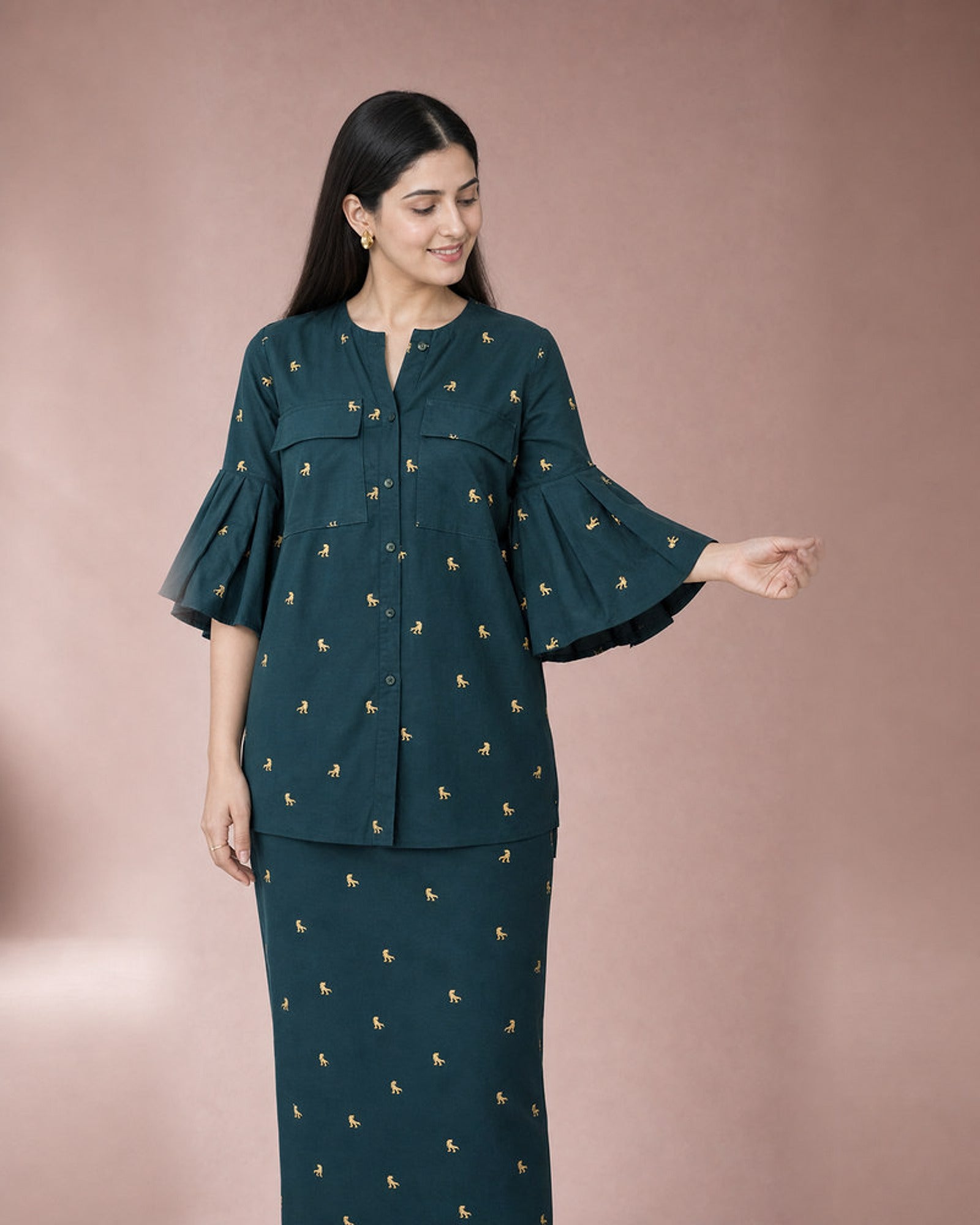 Vihaga: Rama Green Little Dinosaur Co-ord Set – embellishment close-up